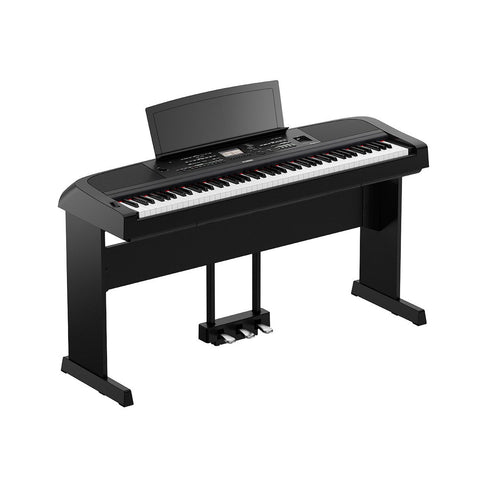 Yamaha Portable Grand Series DGX670 Digital Piano